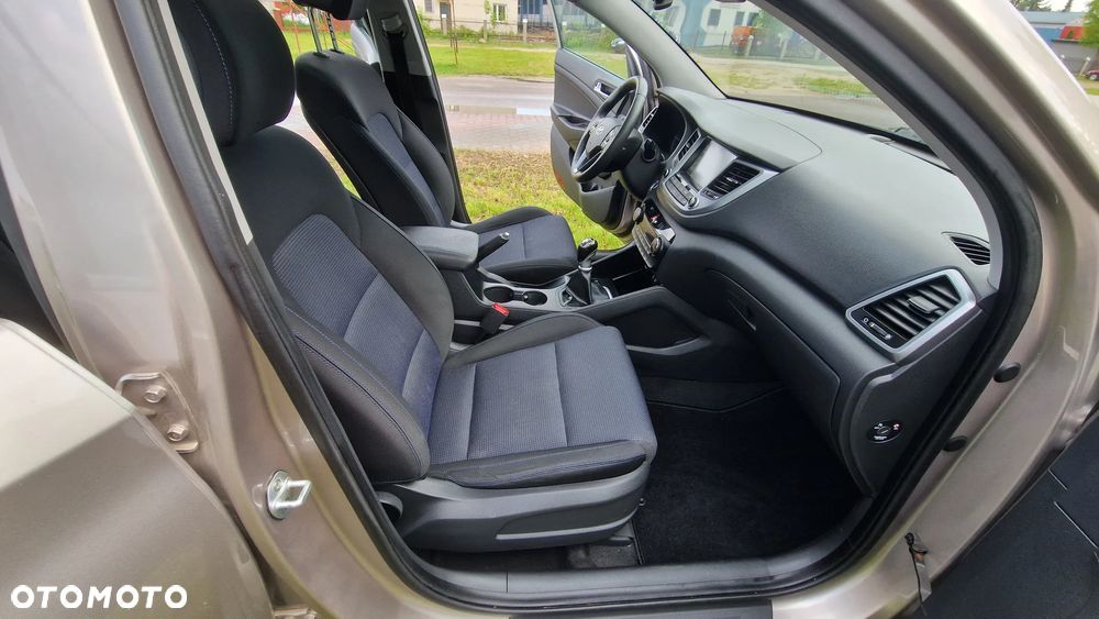 Hyundai Tucson blue 1.7 CRDi 2WD Passion Plus - 13