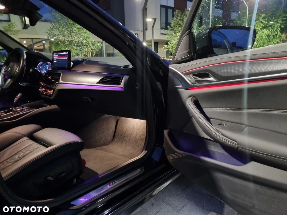 BMW Seria 5 520d xDrive MHEV M Sport sport - 28
