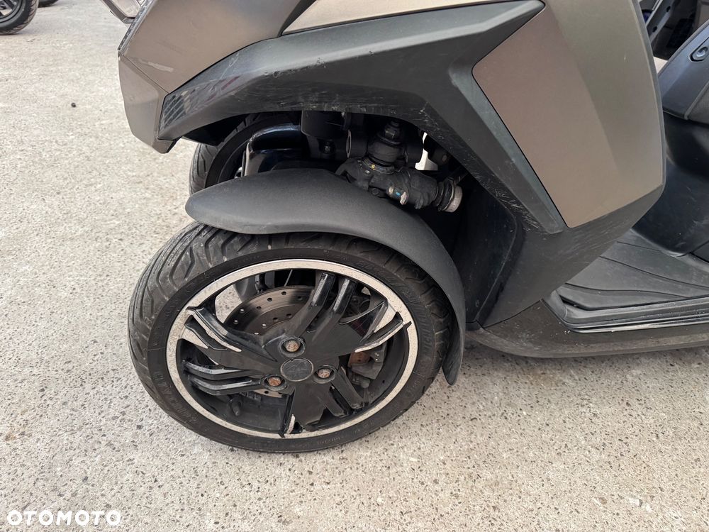 Peugeot Metropolis - 20