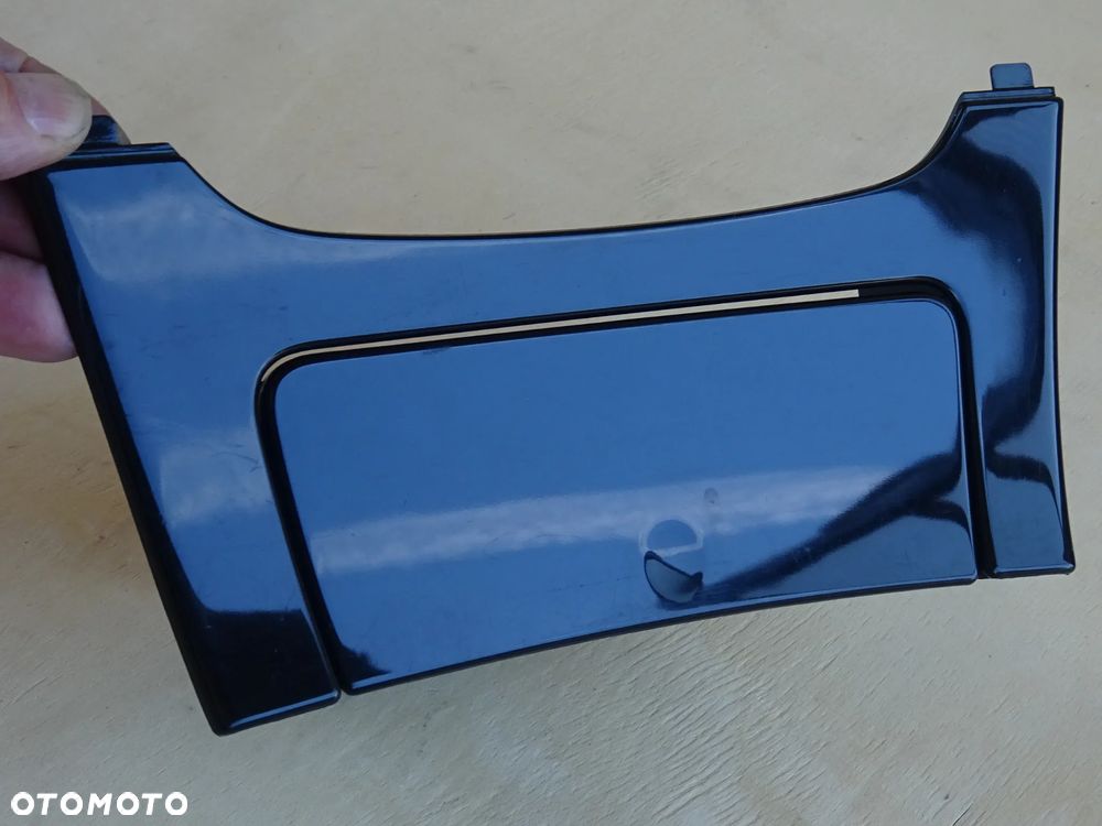 POPIELNICZKA GNIAZDO 12V PANEL DESKI CZARNY DEKOR OPEL INSIGNIA A - 23