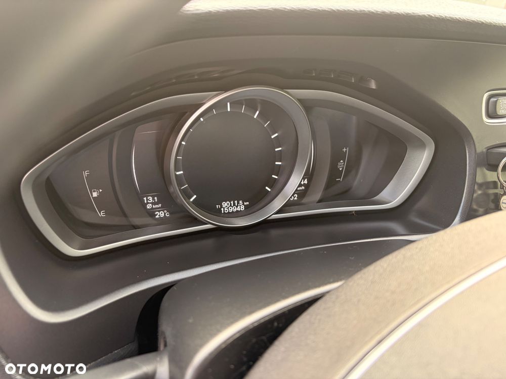 Volvo V40 T2 RDesign - 14