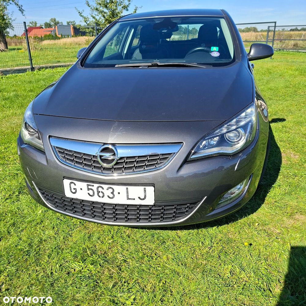 Opel Astra 1.4 Turbo Cosmo - 4