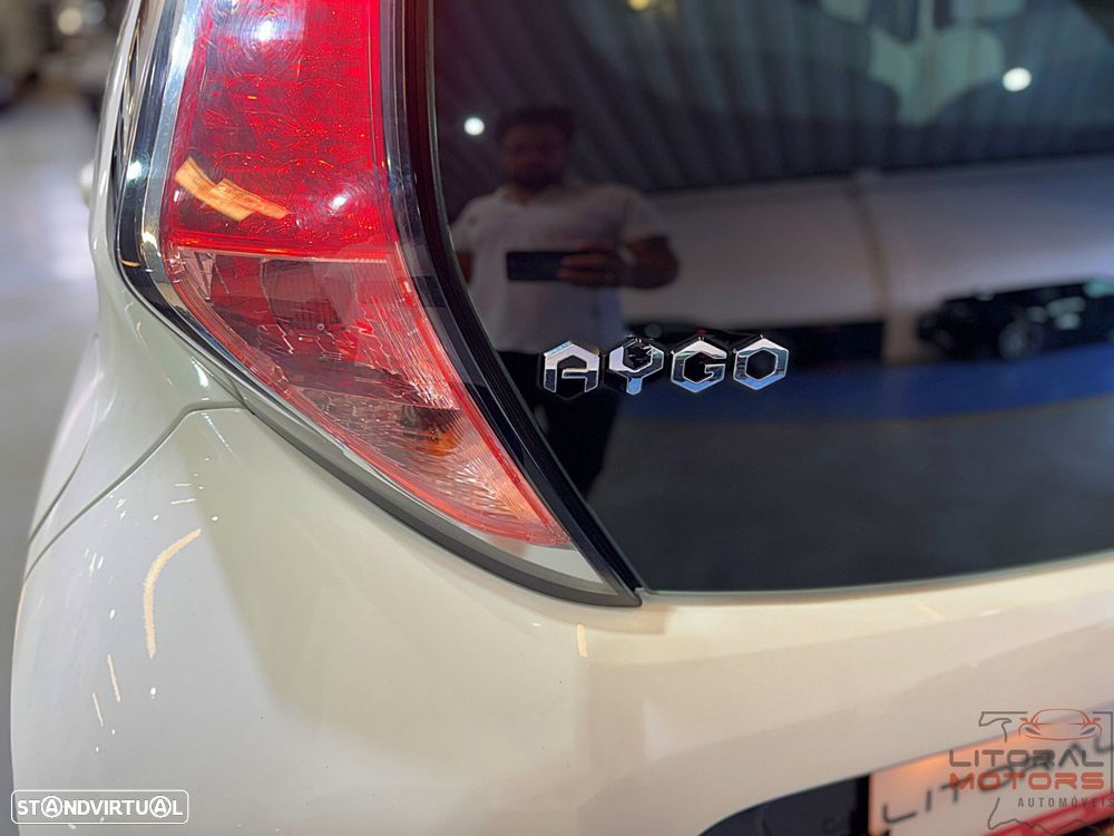 Toyota Aygo 1.0 X-Play Plus - 9