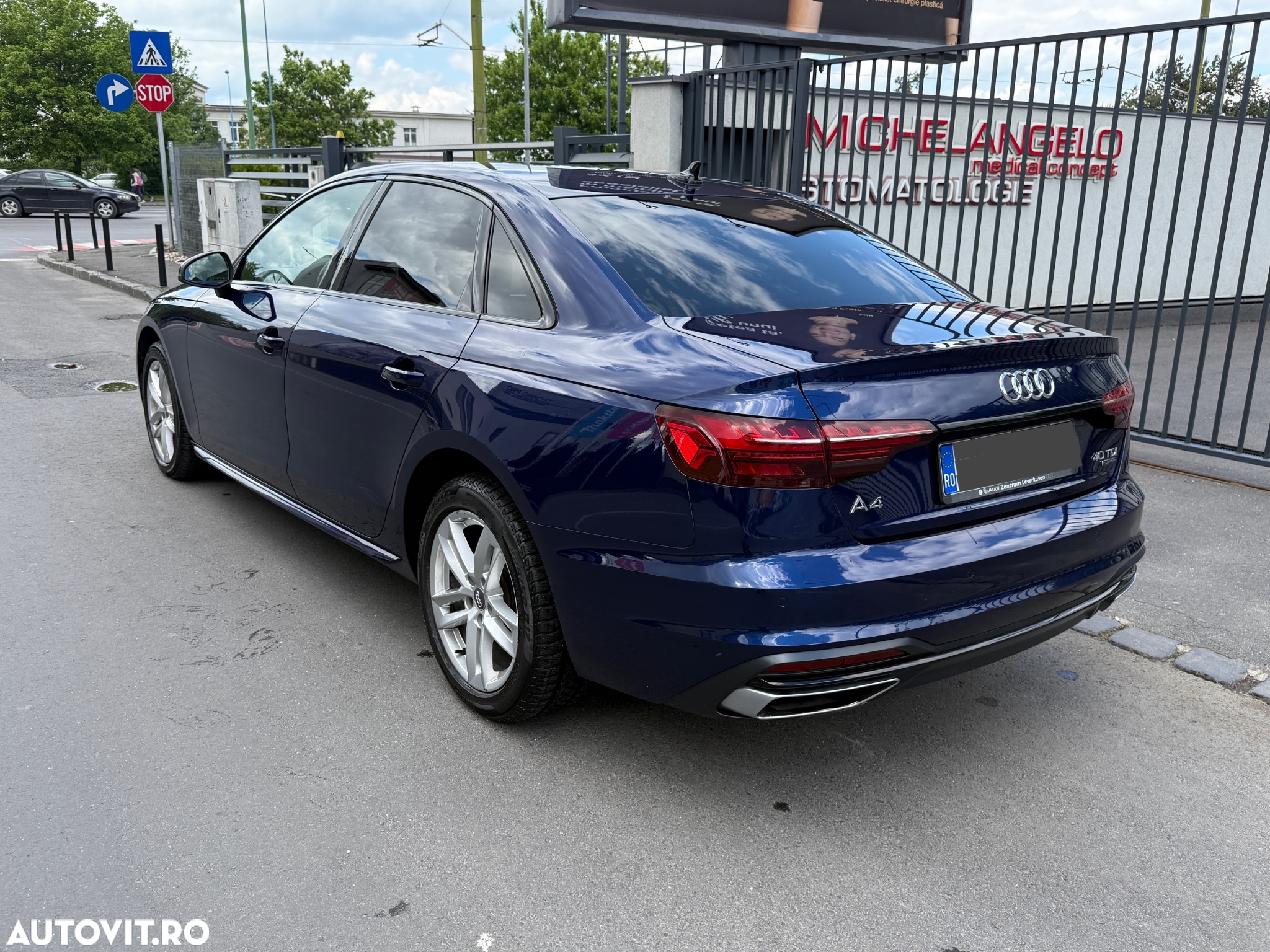 Audi A4 2.0 TDI quattro S tronic Sport - 8