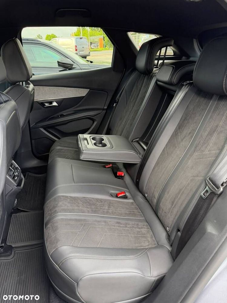 Peugeot 3008 1.6 PureTech Hybrid4 PHEV GT S&S EAT8 - 24