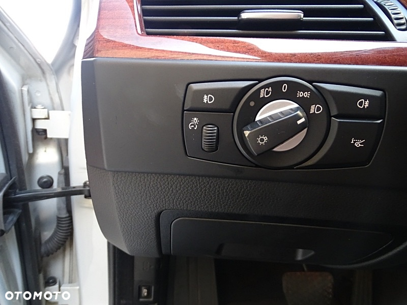 BMW Seria 5 530xi Touring Edition Exclusive - 21