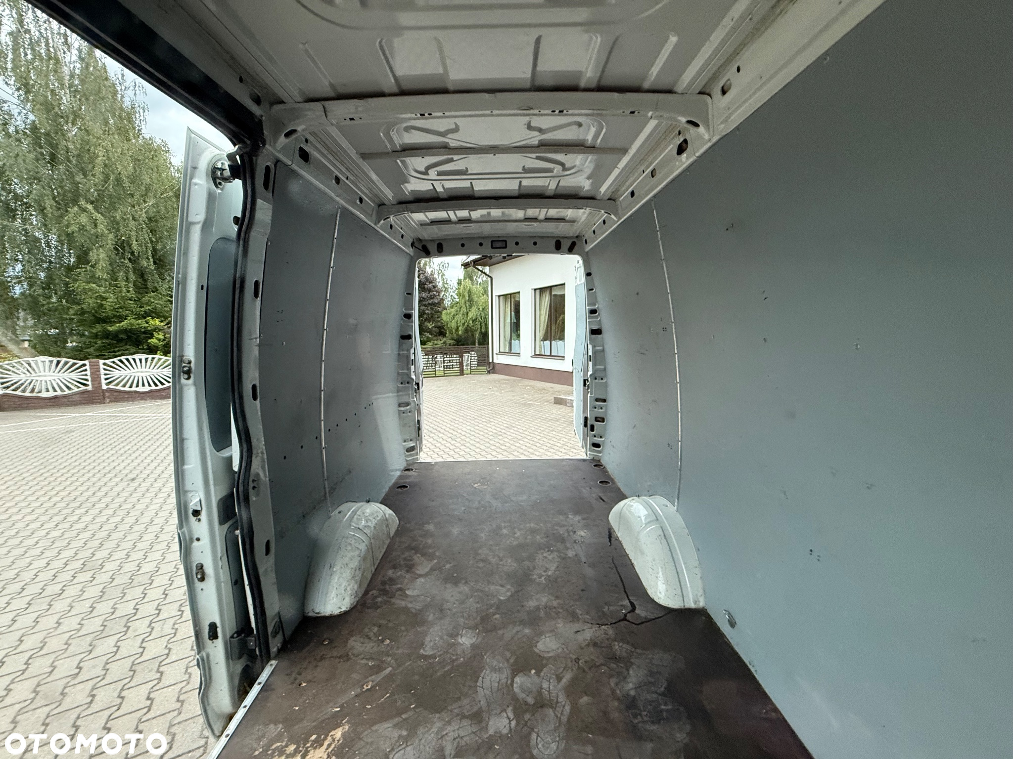Iveco DAILY 35S - 28