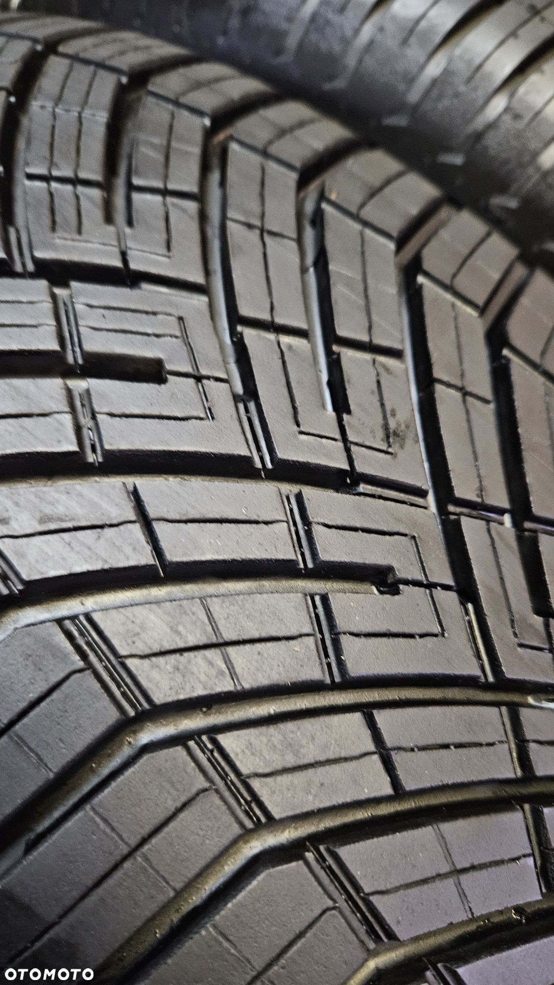 opony używane 235/65R17 Continental allseasoncontact 2 - 2
