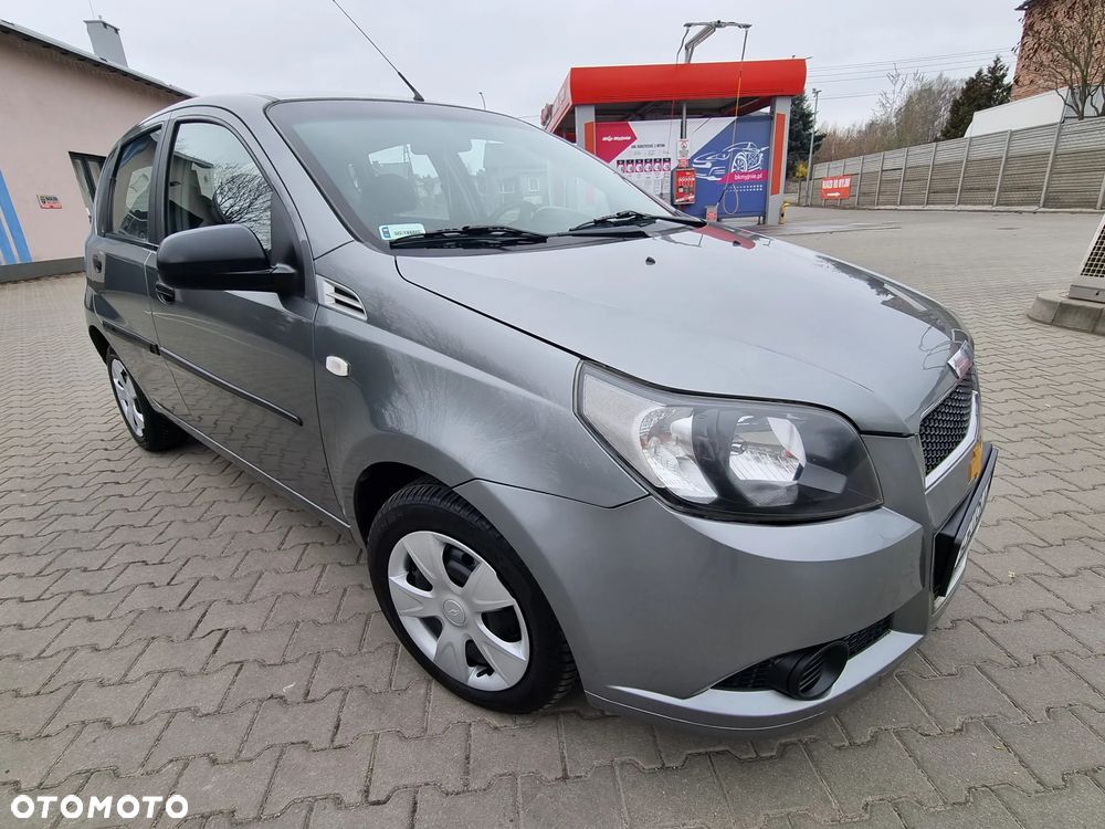 Chevrolet Aveo 1.2 16V Base / Classic - 3