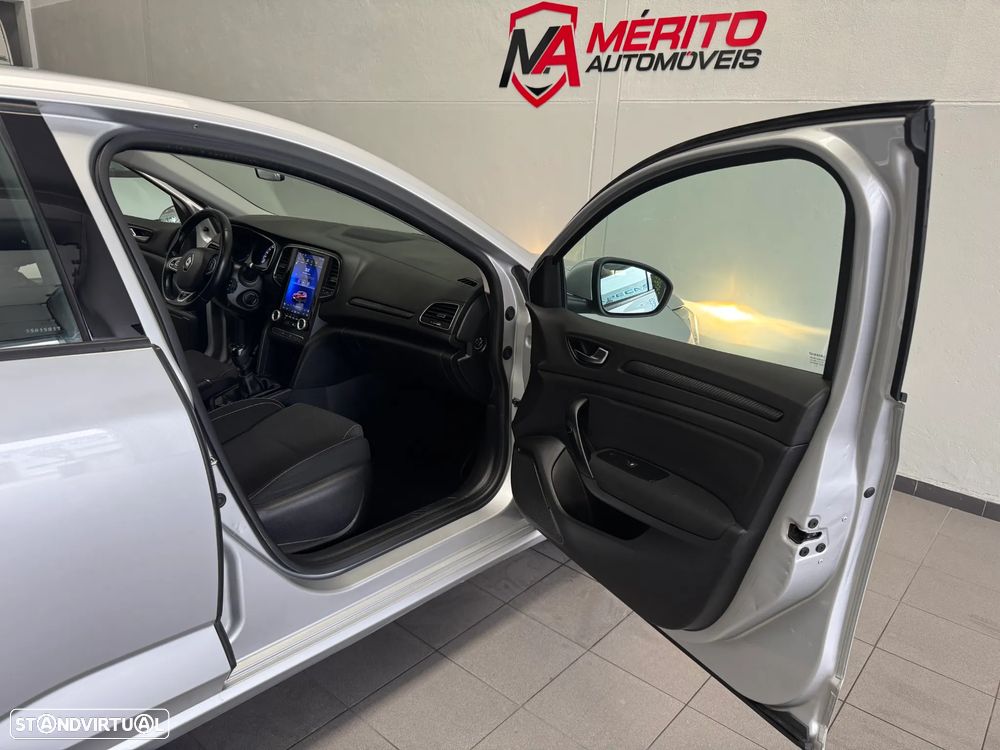 Renault Mégane ENERGY TCe 100 EXPERIENCE - 15