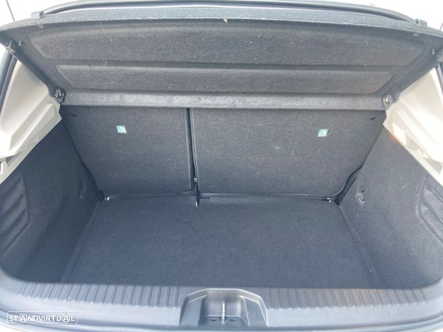 Renault Clio TCe 90 EVOLUTION - 29