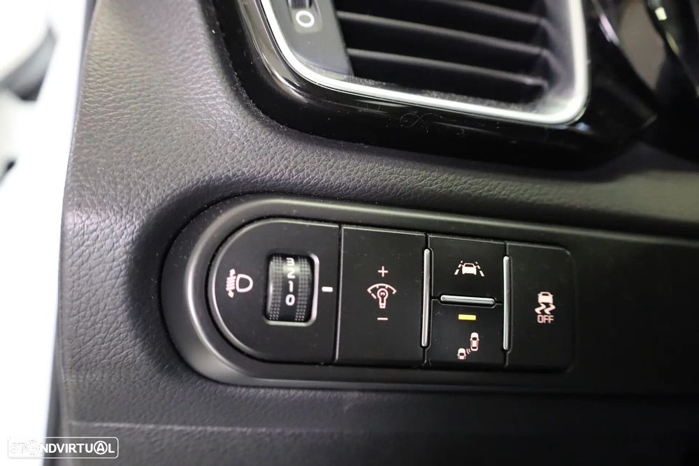 Kia Ceed 1.4 T-GDI TX+SRF 7DCT - 49