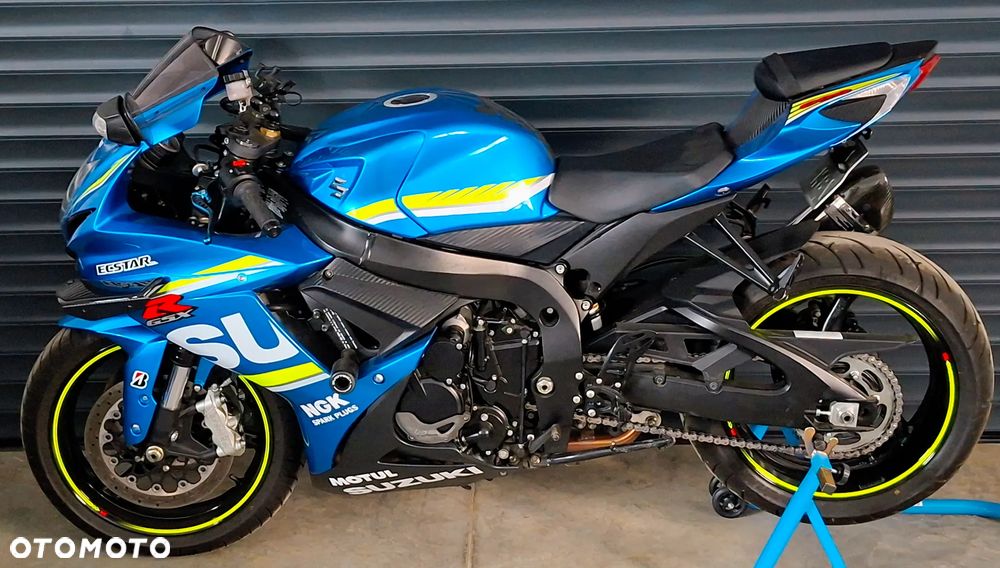 Suzuki GSX-R - 9