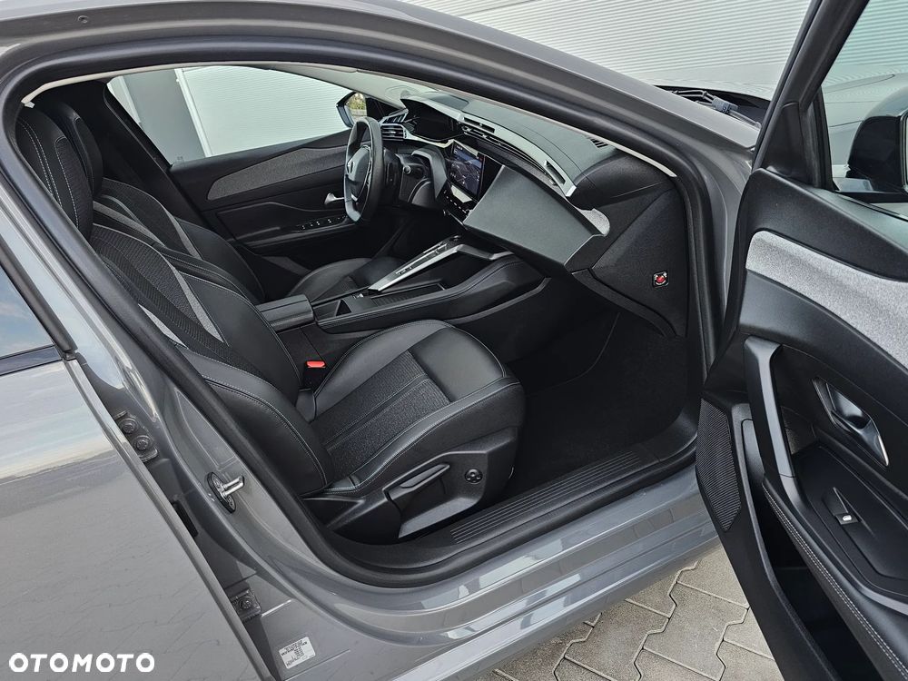 Peugeot 308 PureTech 130 GPF Black Edition - 32