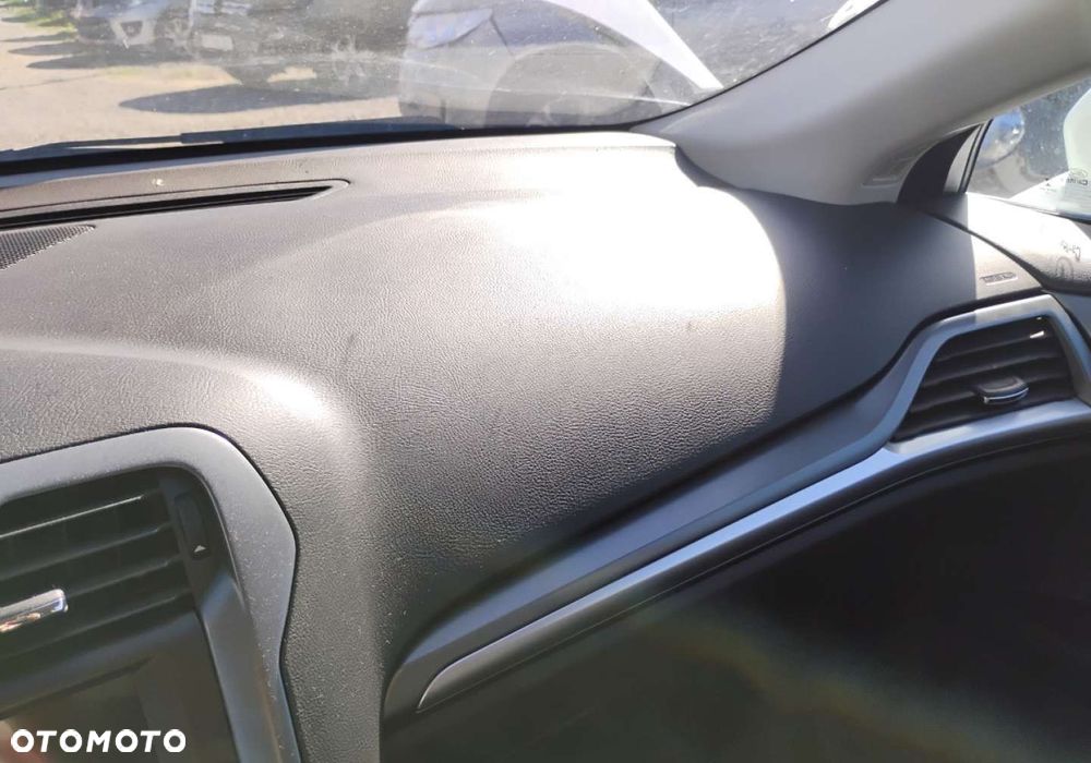 Ford Mondeo - 14