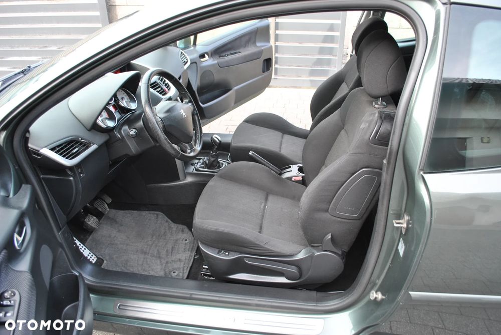 Peugeot 207 1.4 16V U Move - 5