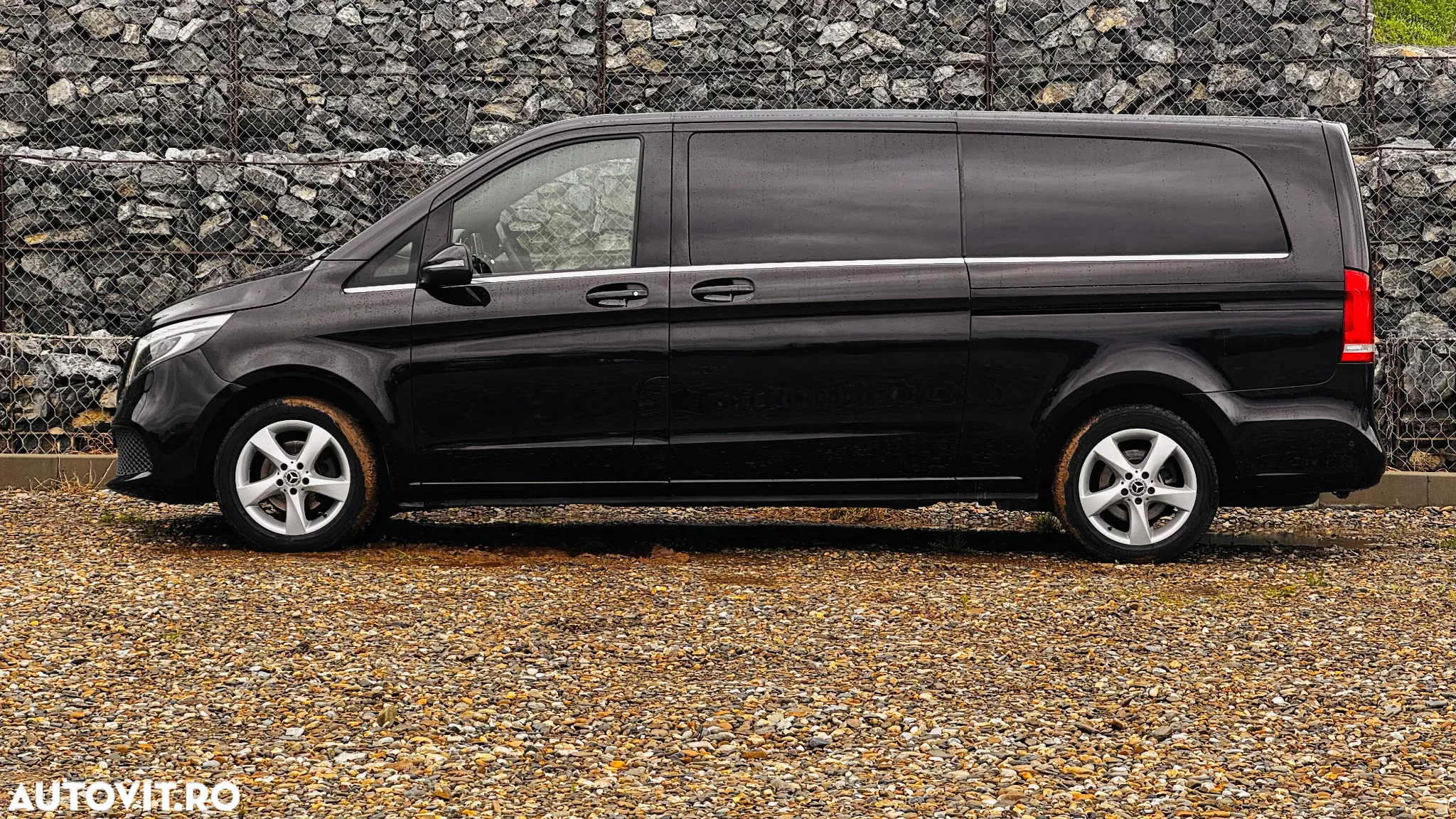 Mercedes-Benz V 220 d Combi Extra-Lung 163 CP RWD 9AT Avantgarde - 6