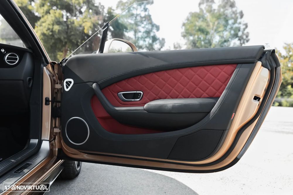 Bentley Continental Cabrio GTC V8 S - 30