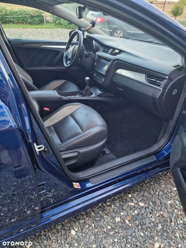 Toyota Avensis 1.8 Prestige - 15