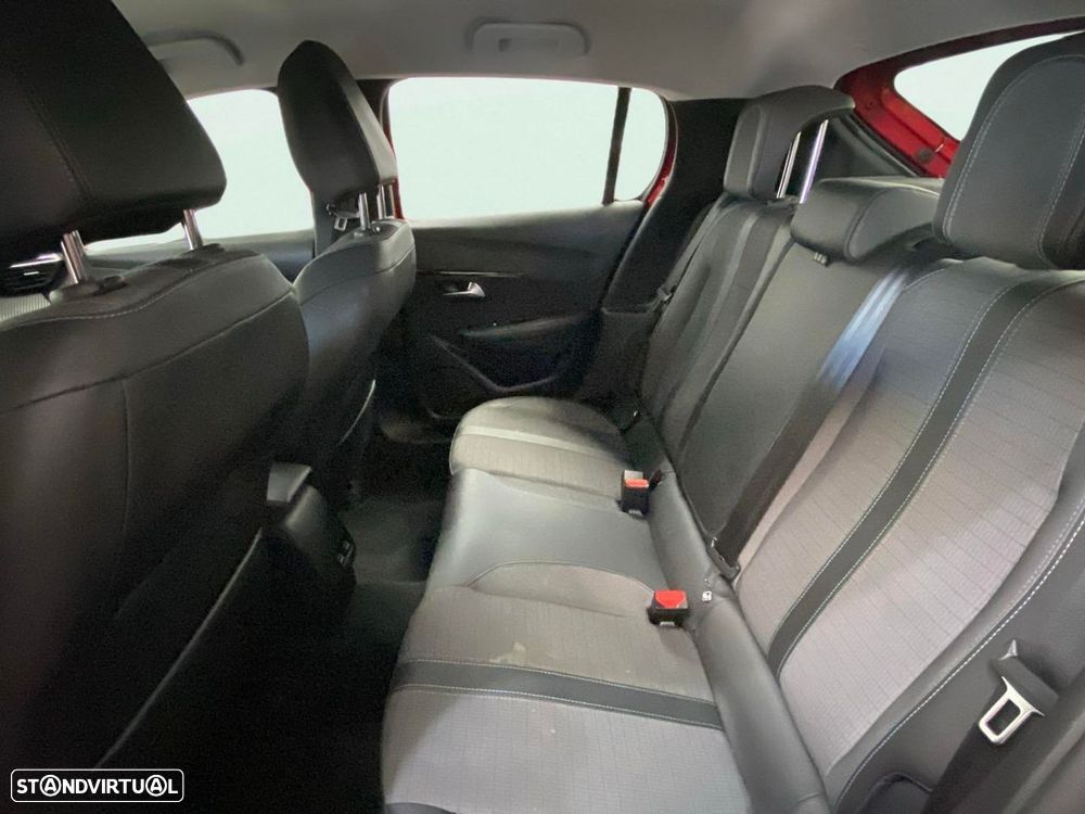 Peugeot 208 1.2 PureTech Allure EAT8 - 19