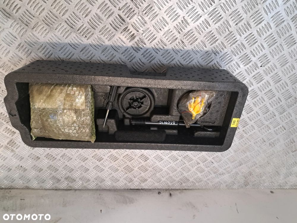 ZESTAW NAPRAWCZY KOŁA KIA STONIC - 1