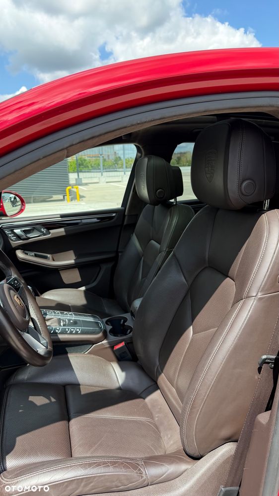 Porsche Macan S - 30