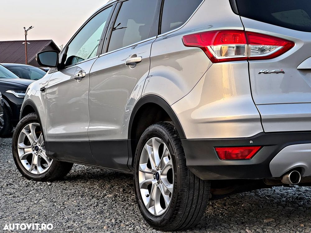 Ford Kuga 2.0 TDCi 4x4 Aut. Titanium - 23