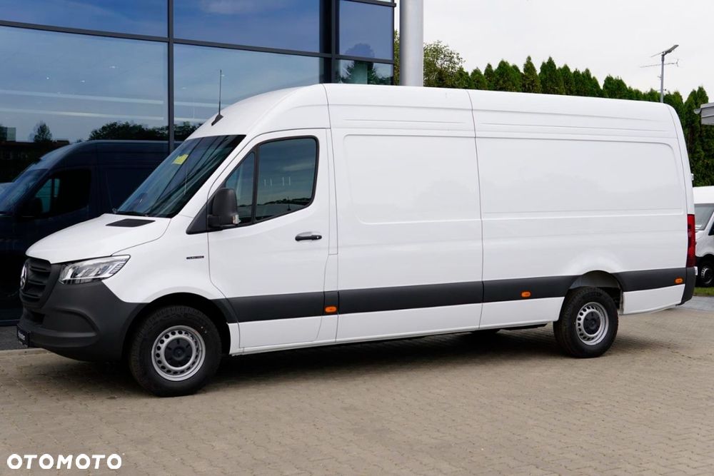 Mercedes-Benz eSprinter - 4