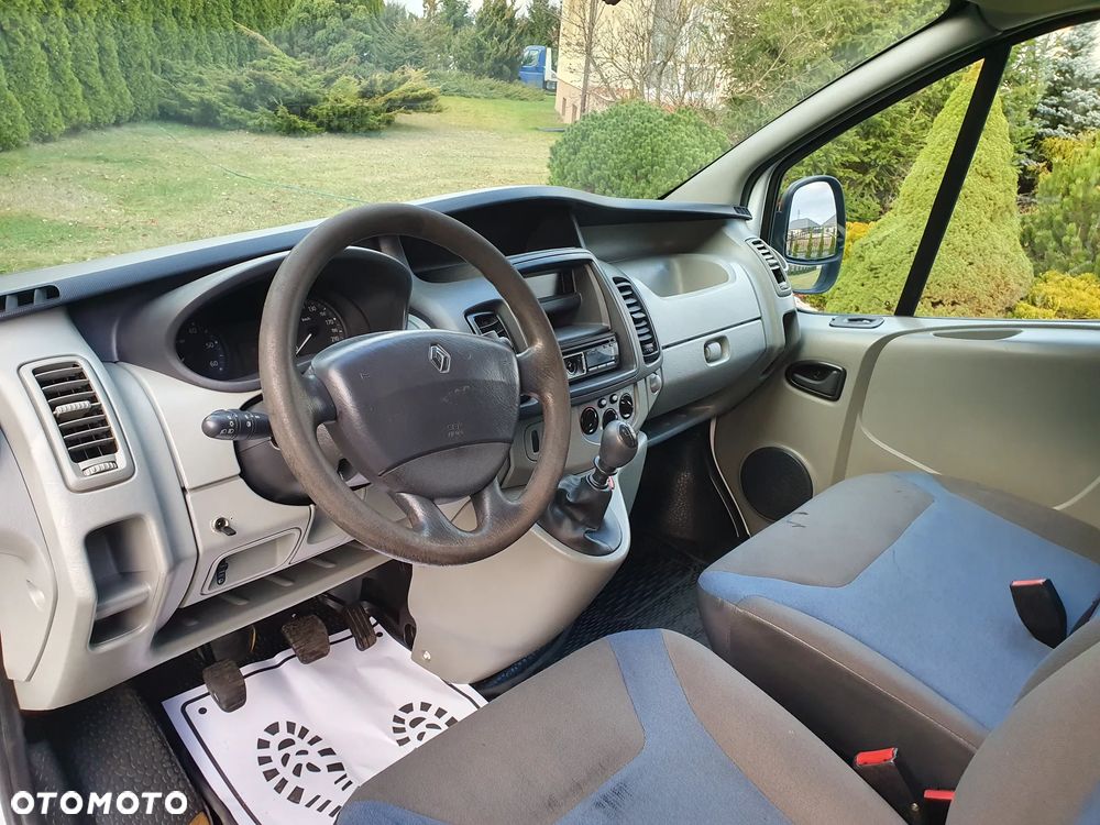 Renault Trafic - 13
