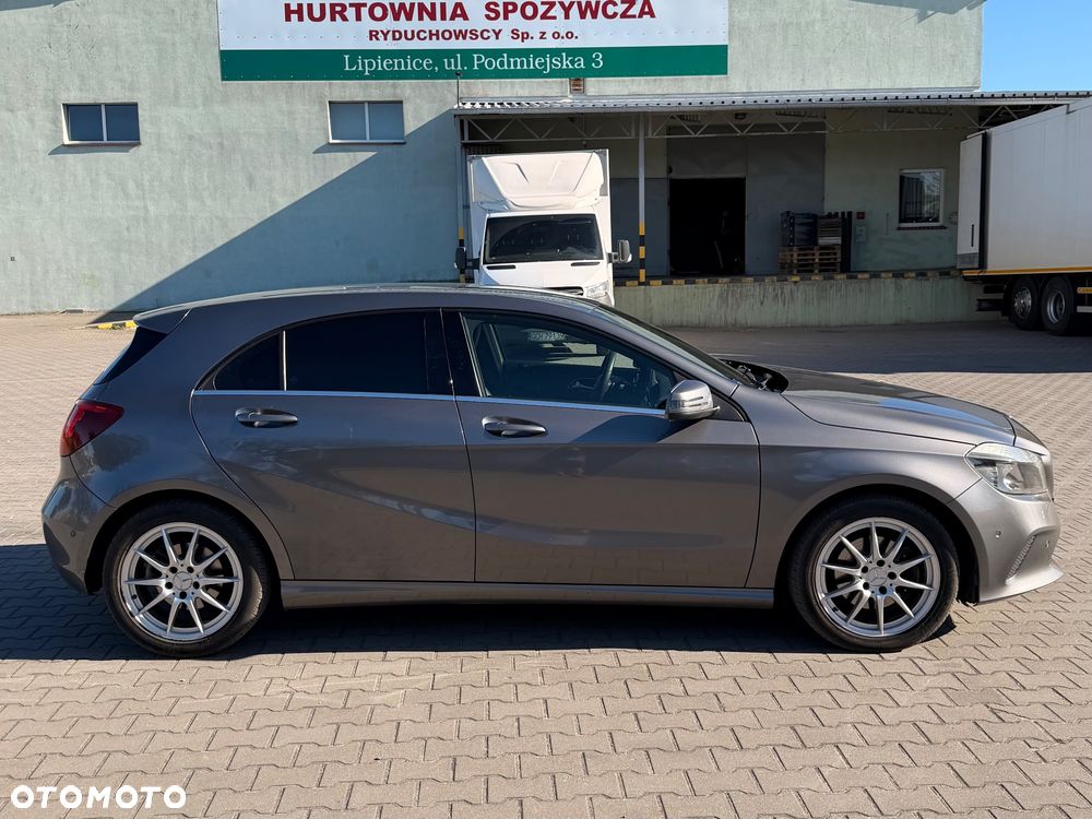 Mercedes-Benz Klasa A 180 7G-DCT - 6