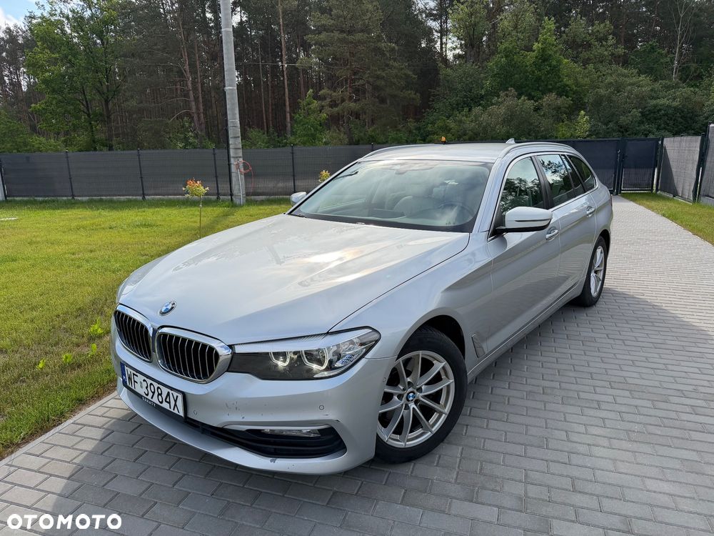 BMW Seria 5 520d Sport Line - 1