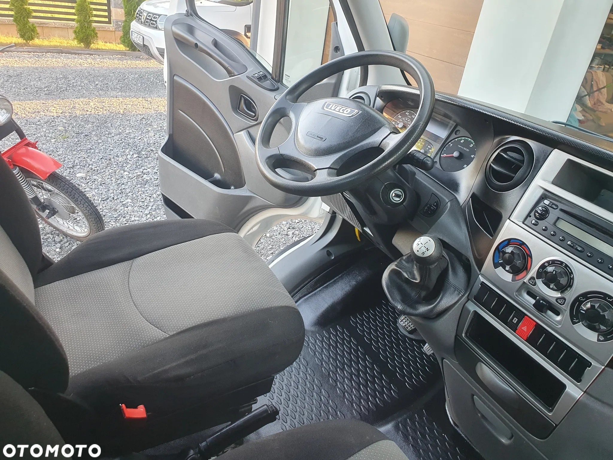 Iveco DAILY LWB - 19