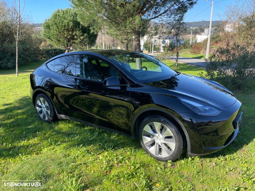 Tesla Model Y RWD - 14