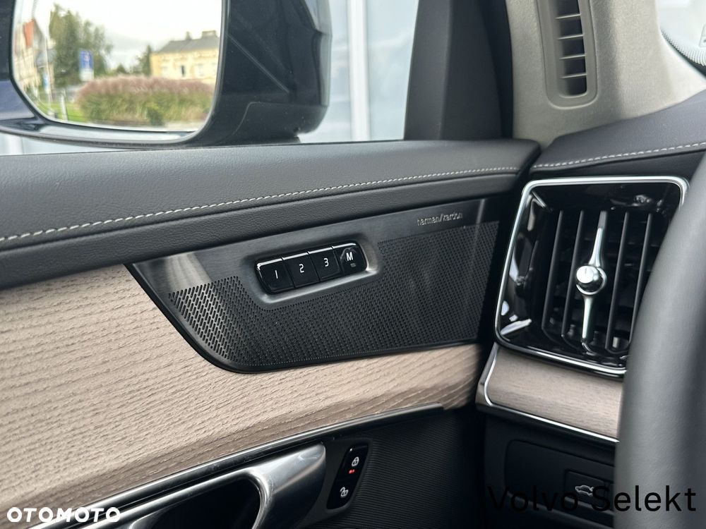 Volvo XC 90 - 36