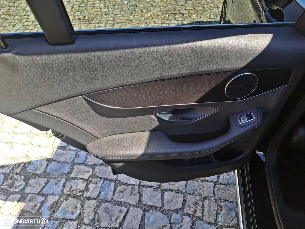 Mercedes-Benz C 300 de Avantgarde - 15