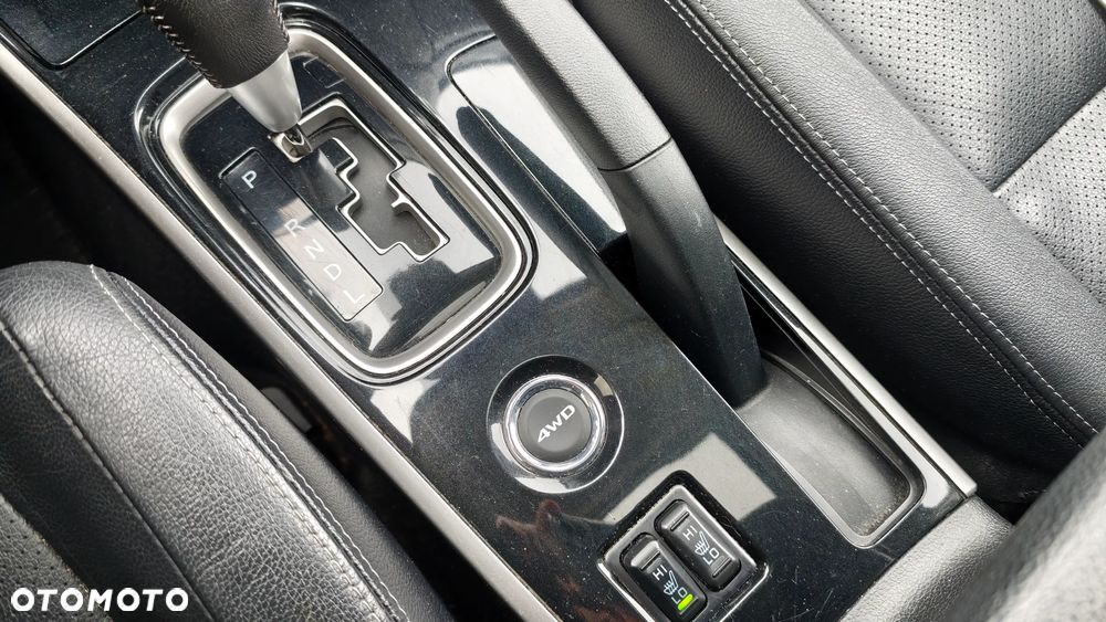 Mitsubishi Outlander 2.0 4WD CVT Diamant Edition+ - 26