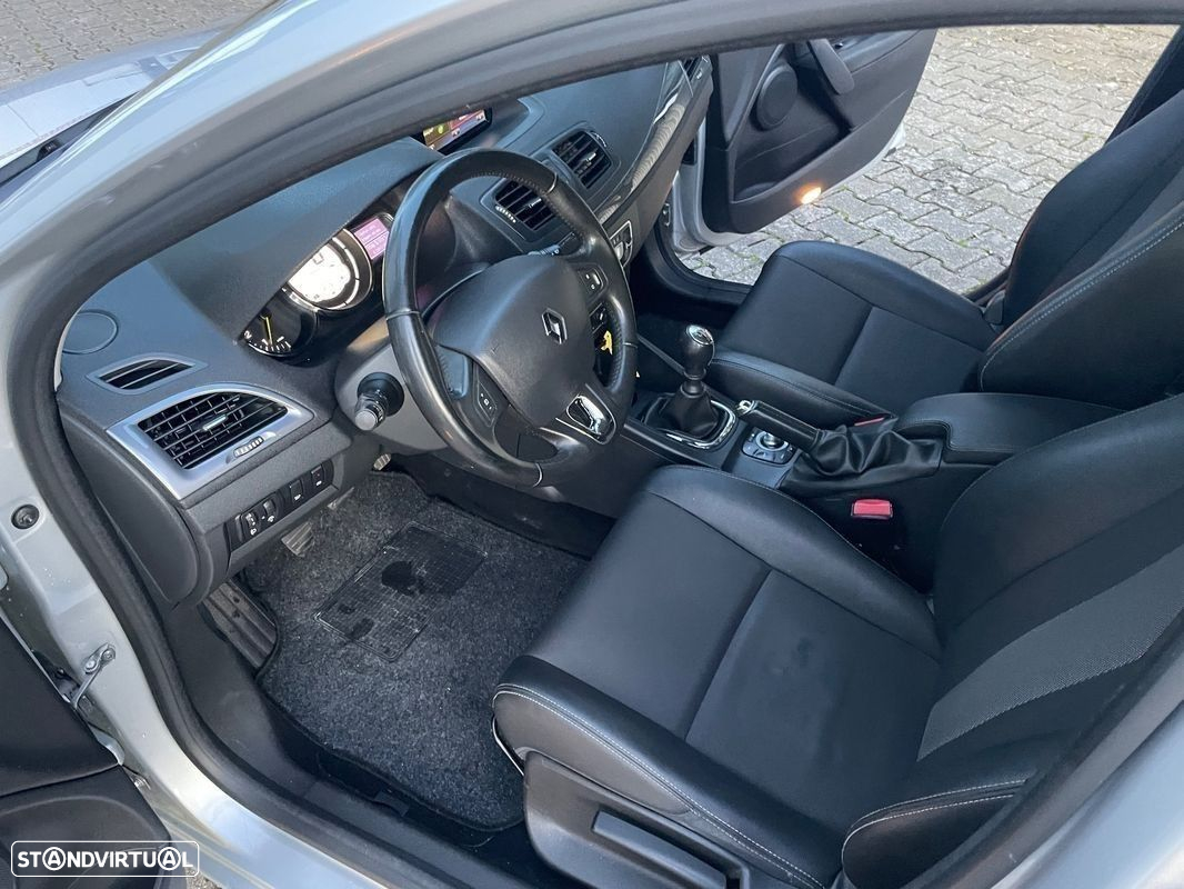 Renault Mégane Sport Tourer 1.5 dCi Confort SS - 31