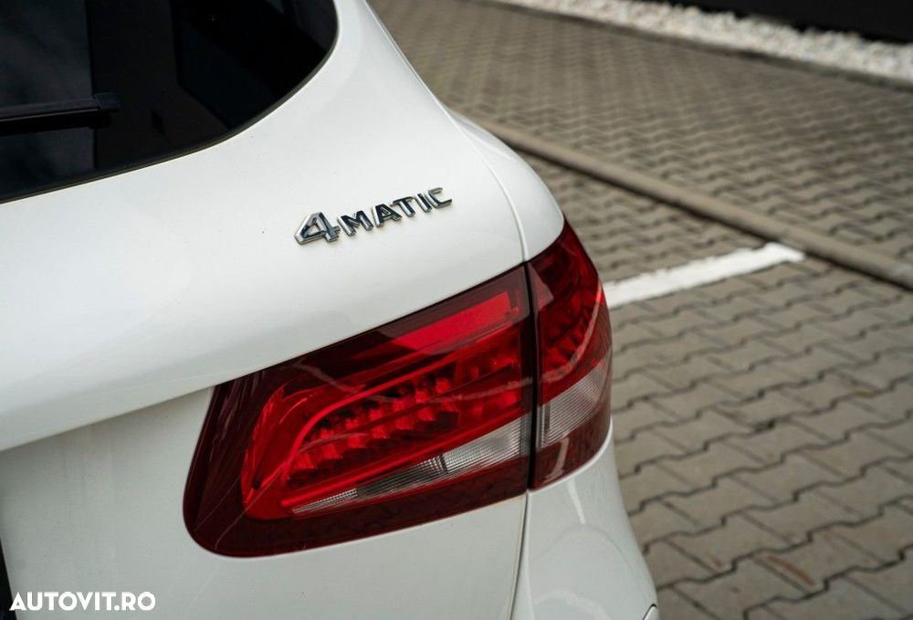 Mercedes-Benz GLC - 36