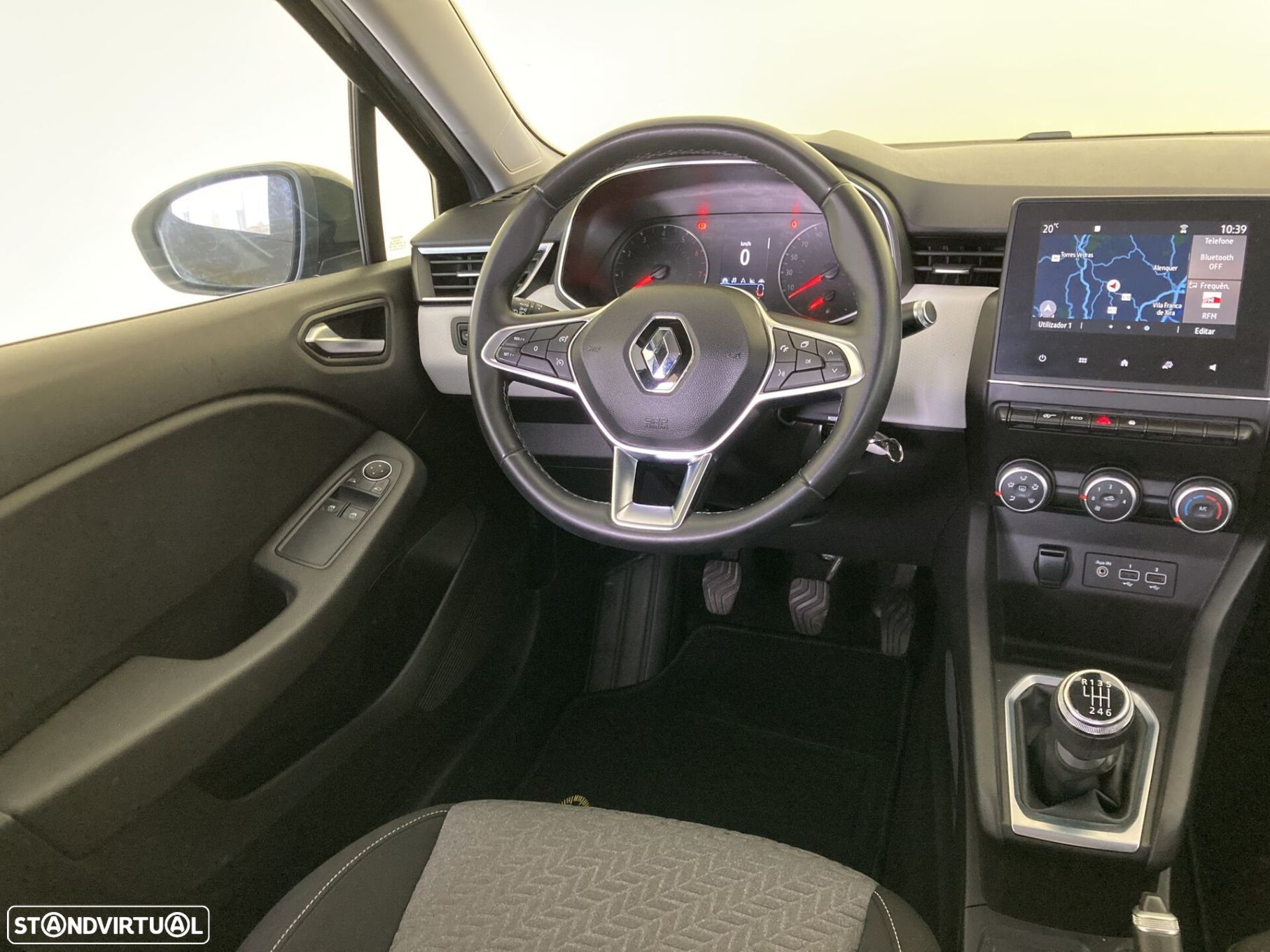 Renault Clio 1.0 TCe Limited - 17