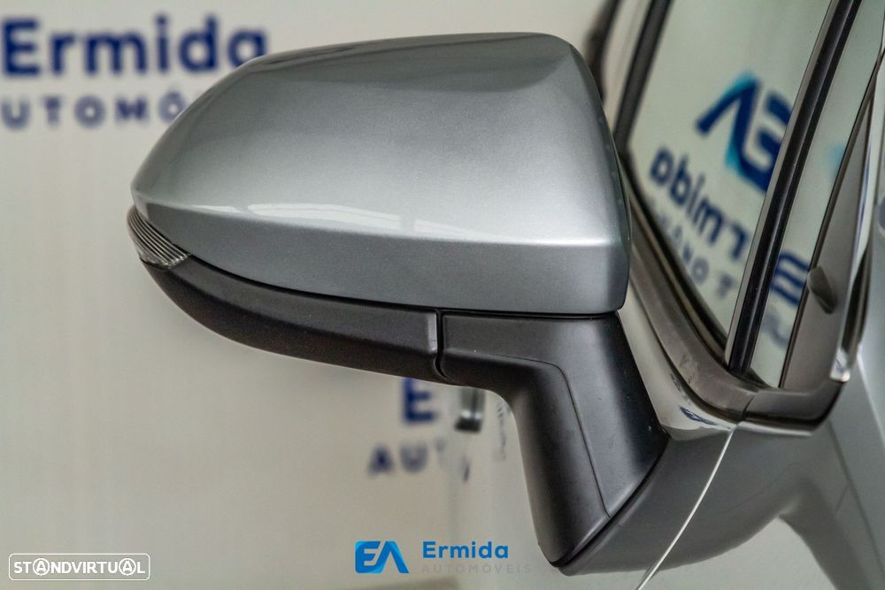 Toyota Corolla Touring Sports - 13