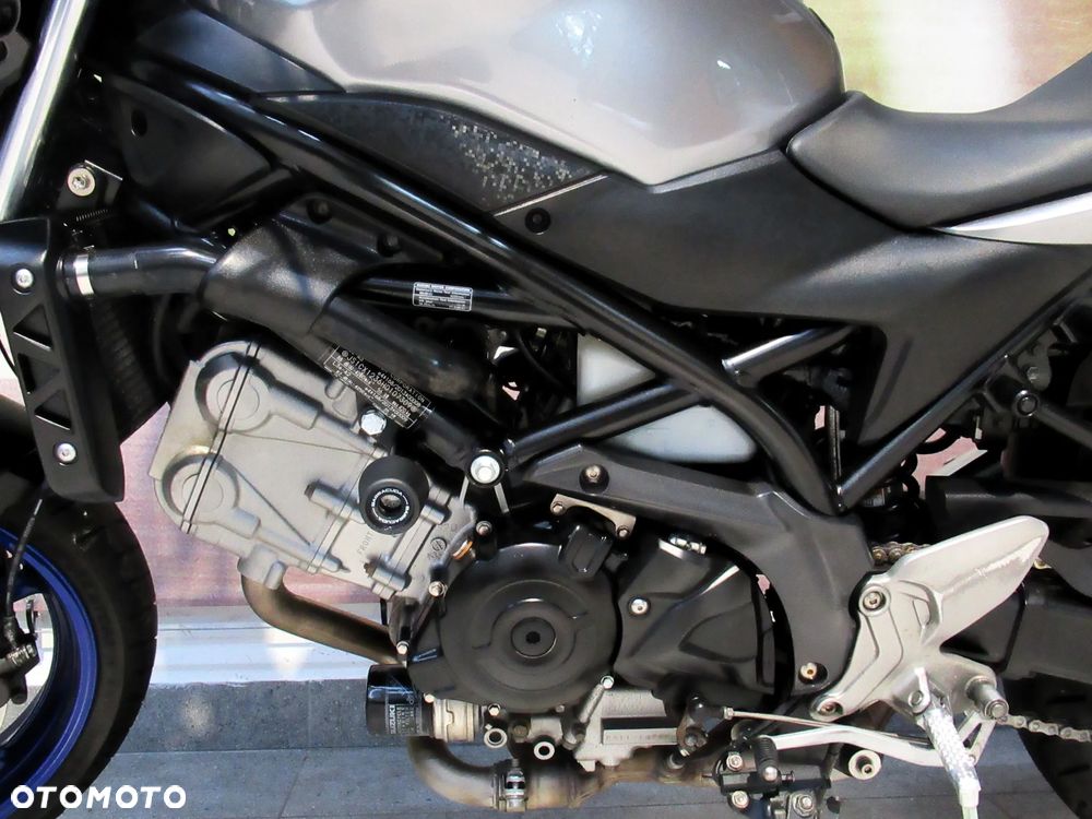 Suzuki SV - 17