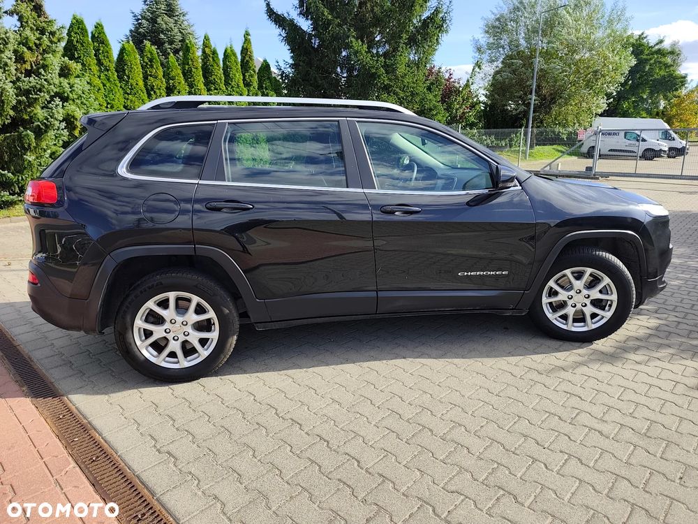 Jeep Cherokee - 7
