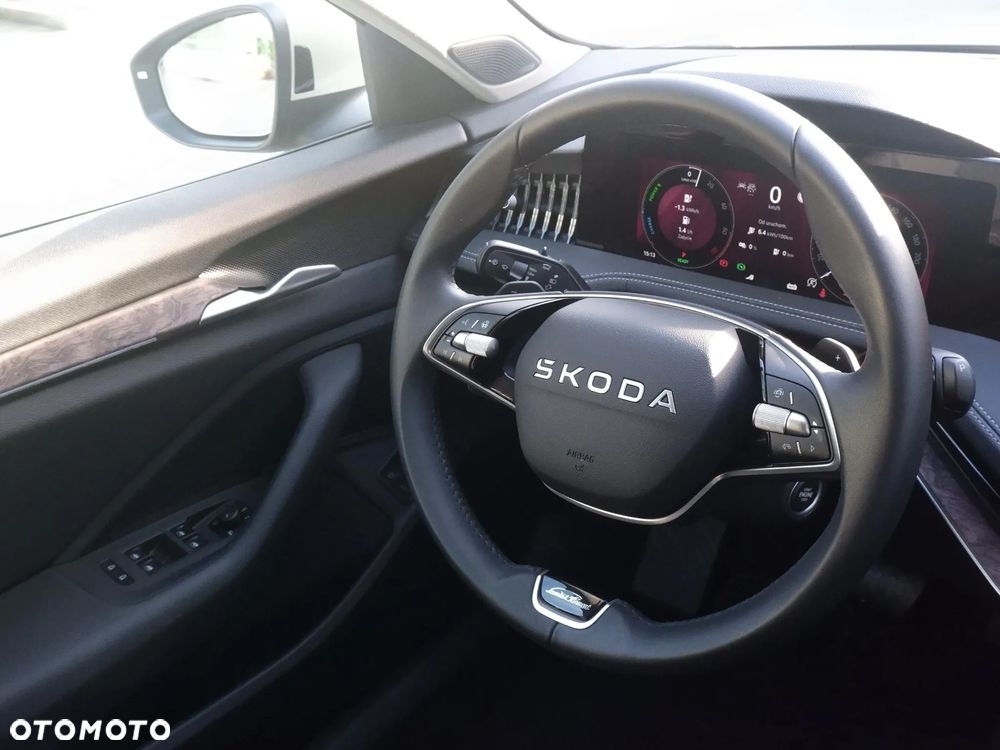 Skoda Superb 1.5 TSI Plug-in Hybrid L&K DSG - 20