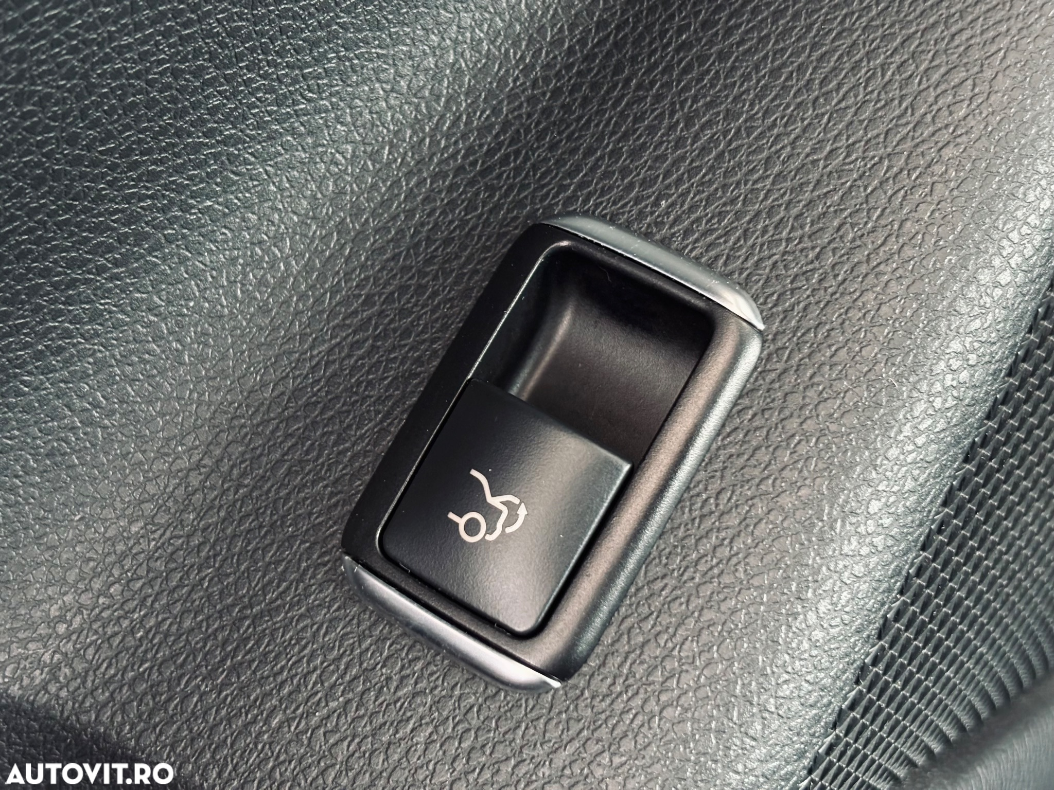 Mercedes-Benz CLA - 27