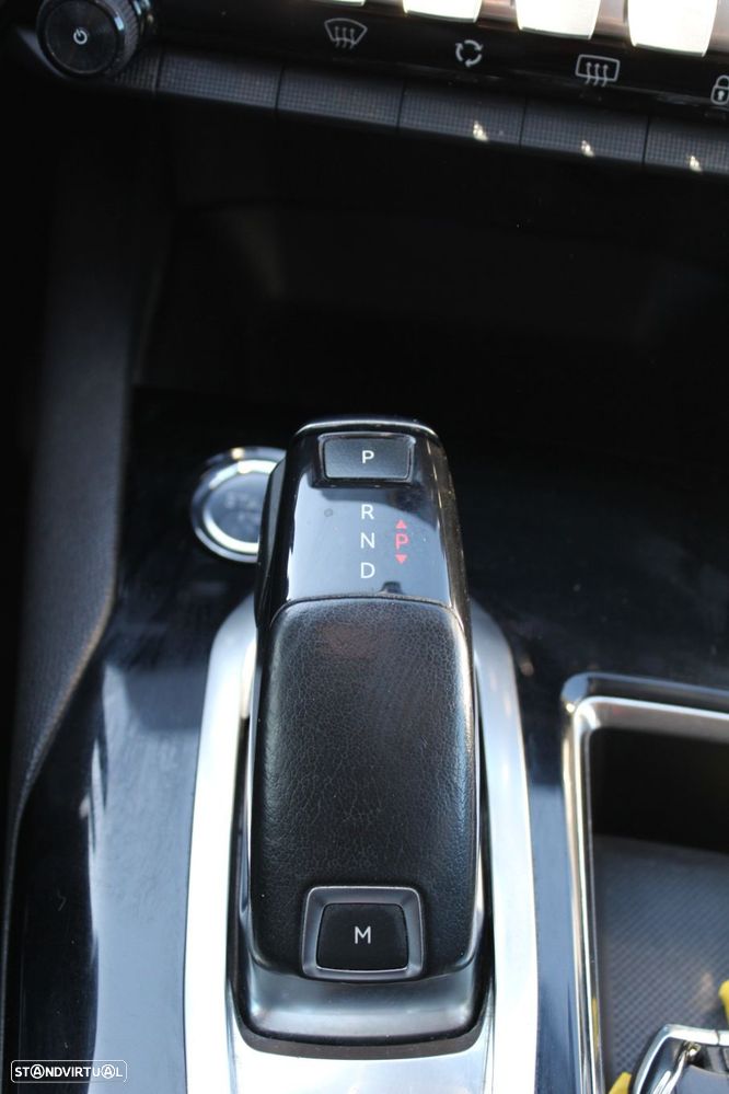 Peugeot 5008 1.6 BlueHDi Allure EAT6 - 11