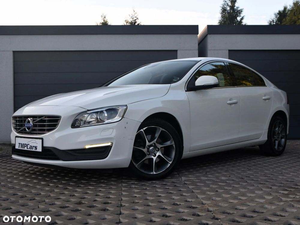 Volvo S60 D4 Drive-E Momentum - 9