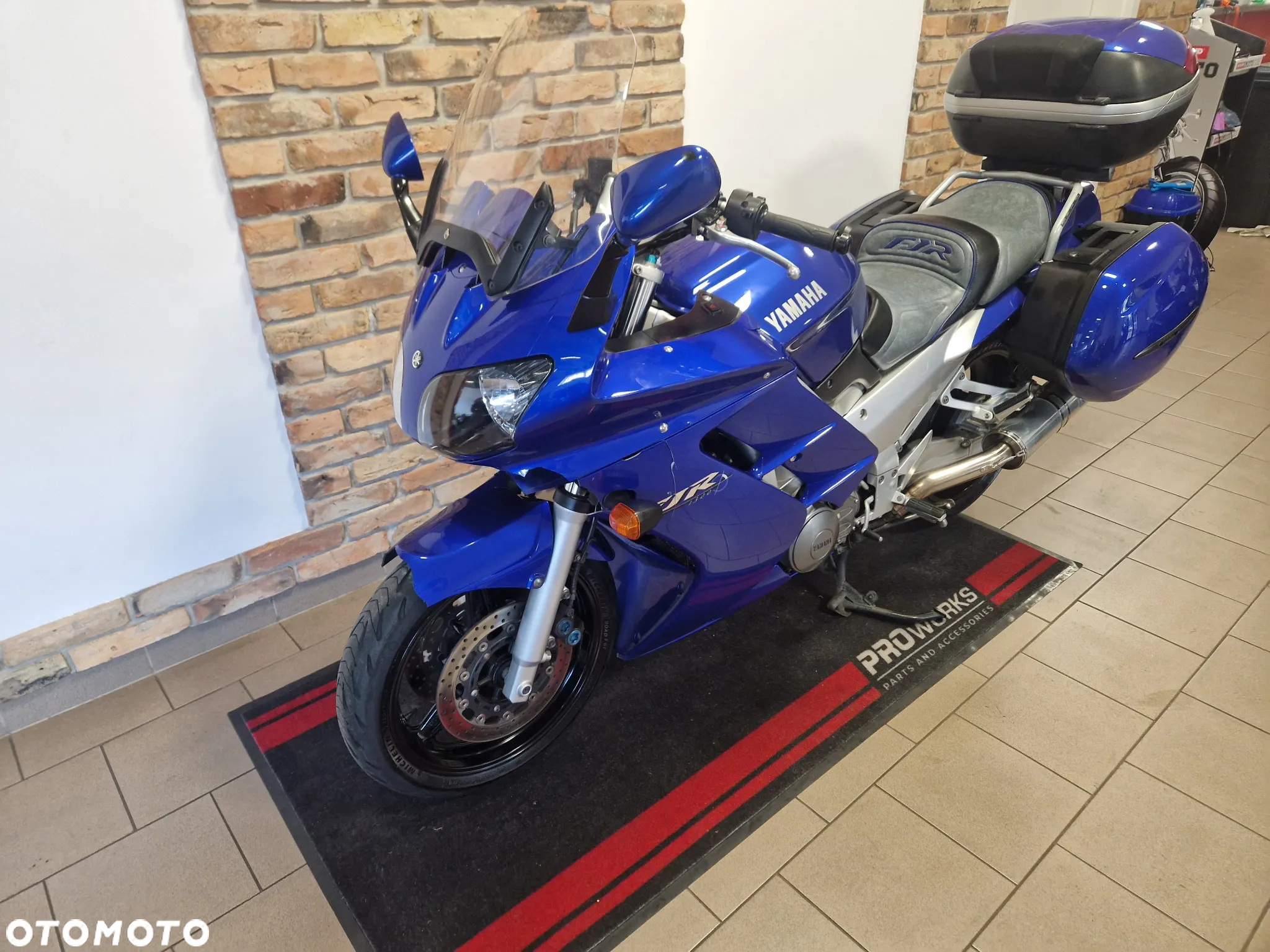 Yamaha FJR - 24