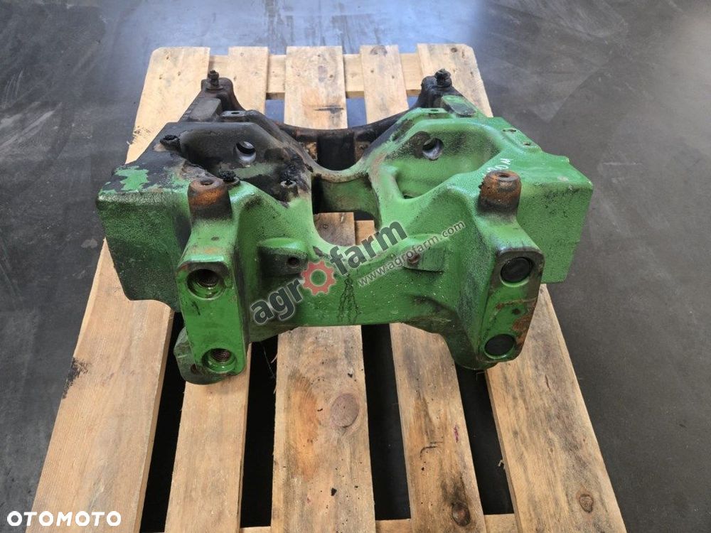 Wspornik osi przedniej John Deere 6120M 6115R - 4