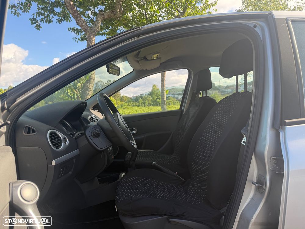 Renault Clio 1.5 dCi Confort - 6