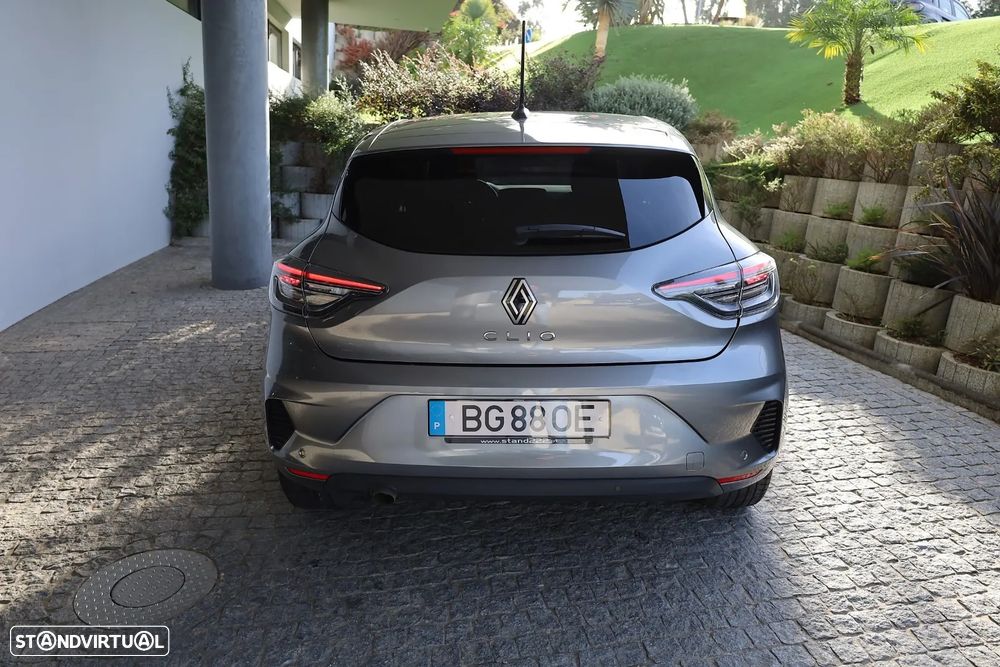Renault Clio - 12